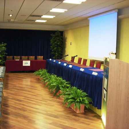 Hotel Sporting Trento Exterior foto